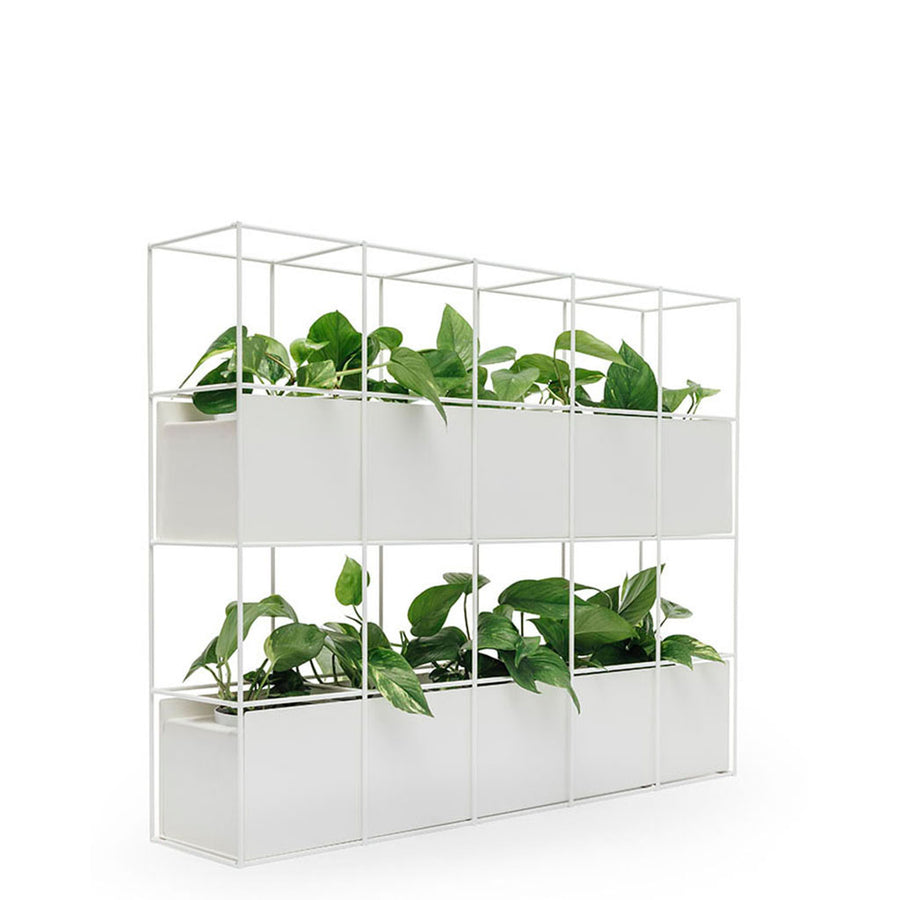 O.C. Vertical Planter